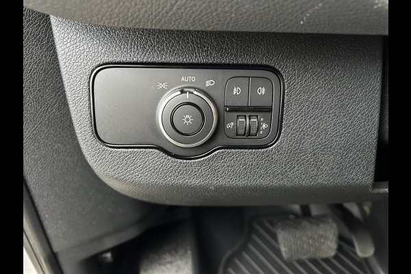 Mercedes-Benz Sprinter 317 CDI L2 H2 Automaat / 360 Camera / MBUX / Navigatie / Cruise control / Airco / 270 Graden achterdeuren