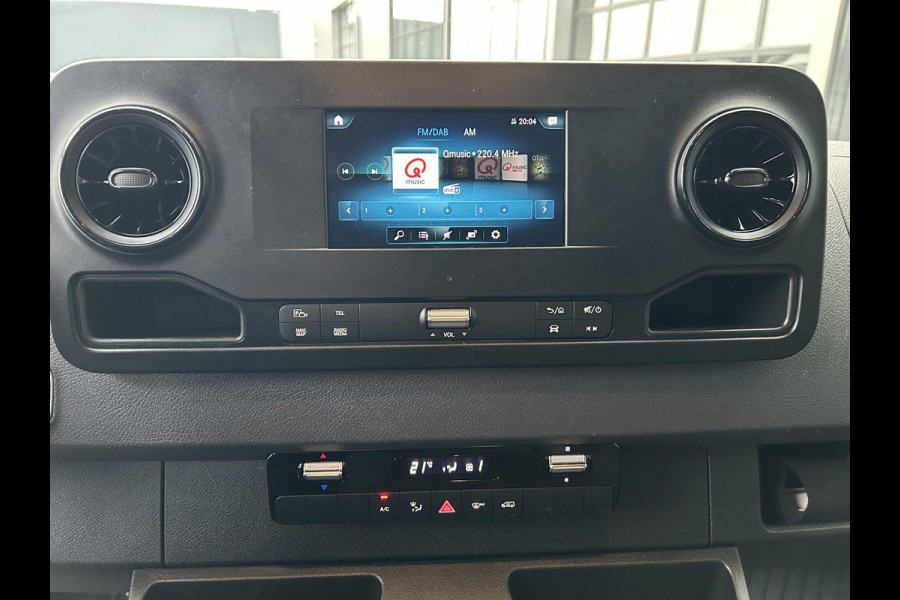Mercedes-Benz Sprinter 317 CDI L2 H2 Automaat / 360 Camera / MBUX / Navigatie / Cruise control / Airco / 270 Graden achterdeuren