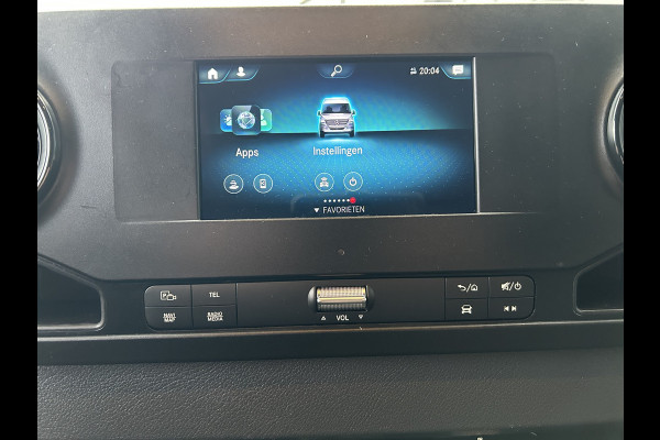 Mercedes-Benz Sprinter 317 CDI L2 H2 Automaat / 360 Camera / MBUX / Navigatie / Cruise control / Airco / 270 Graden achterdeuren