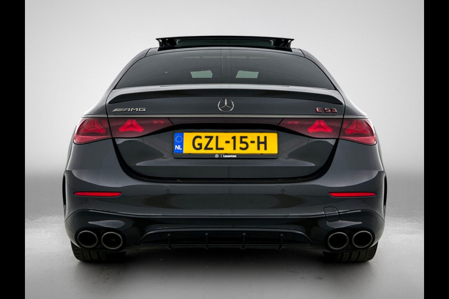 Mercedes-Benz E-Klasse AMG 53 4MATIC+ / NL Auto / Luchtvering (AMG RIDE CONTROL) / Panoramadak / Night Pakket / MBUX Superscreen / Achterasbesturing / Burmester / Plug-in hybride / Elektrisch rijbereik tot ca. 100 km /
