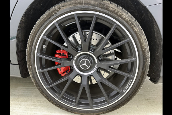 Mercedes-Benz E-Klasse AMG 53 4MATIC+ / NL Auto / Luchtvering (AMG RIDE CONTROL) / Panoramadak / Night Pakket / MBUX Superscreen / Achterasbesturing / Burmester / Plug-in hybride / Elektrisch rijbereik tot ca. 100 km /