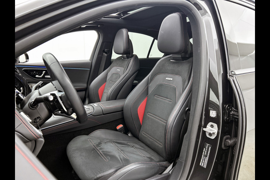 Mercedes-Benz E-Klasse AMG 53 4MATIC+ / NL Auto / Luchtvering (AMG RIDE CONTROL) / Panoramadak / Night Pakket / MBUX Superscreen / Achterasbesturing / Burmester / Plug-in hybride / Elektrisch rijbereik tot ca. 100 km /