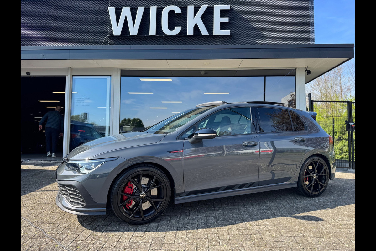 Volkswagen Golf 2.0 TSI GTI Clubsport 301PK H&K PANO Camera VOL !!