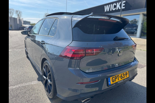 Volkswagen Golf 2.0 TSI GTI Clubsport 301PK H&K PANO Camera VOL !!