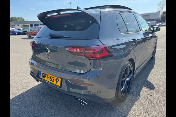 Volkswagen Golf 2.0 TSI GTI Clubsport 301PK H&K PANO Camera VOL !!