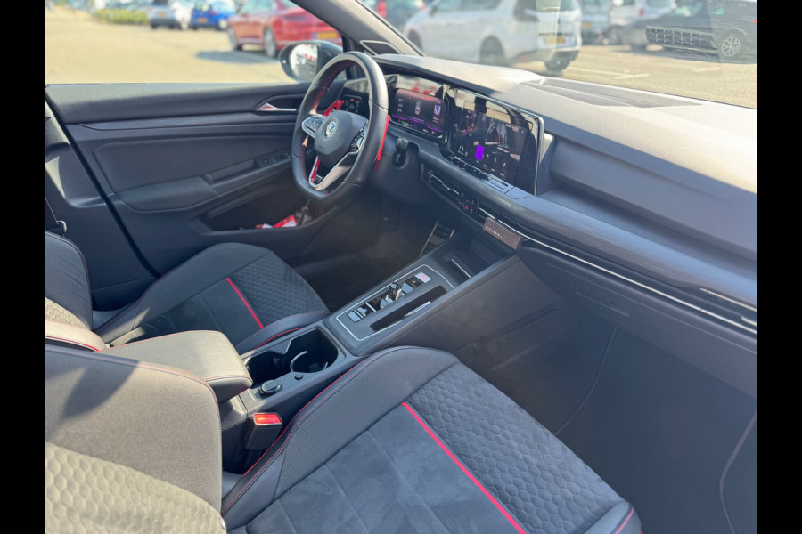 Volkswagen Golf 2.0 TSI GTI Clubsport 301PK H&K PANO Camera VOL !!
