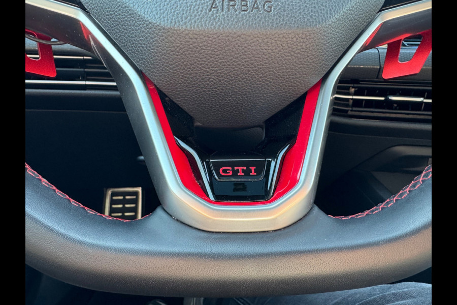 Volkswagen Golf 2.0 TSI GTI Clubsport 301PK H&K PANO Camera VOL !!
