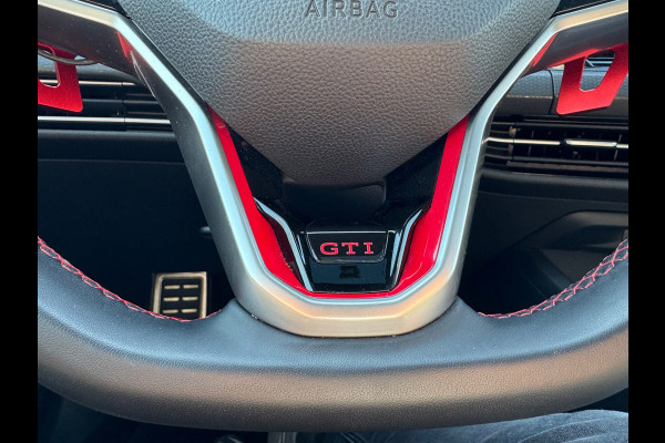 Volkswagen Golf 2.0 TSI GTI Clubsport 301PK H&K PANO Camera VOL !!