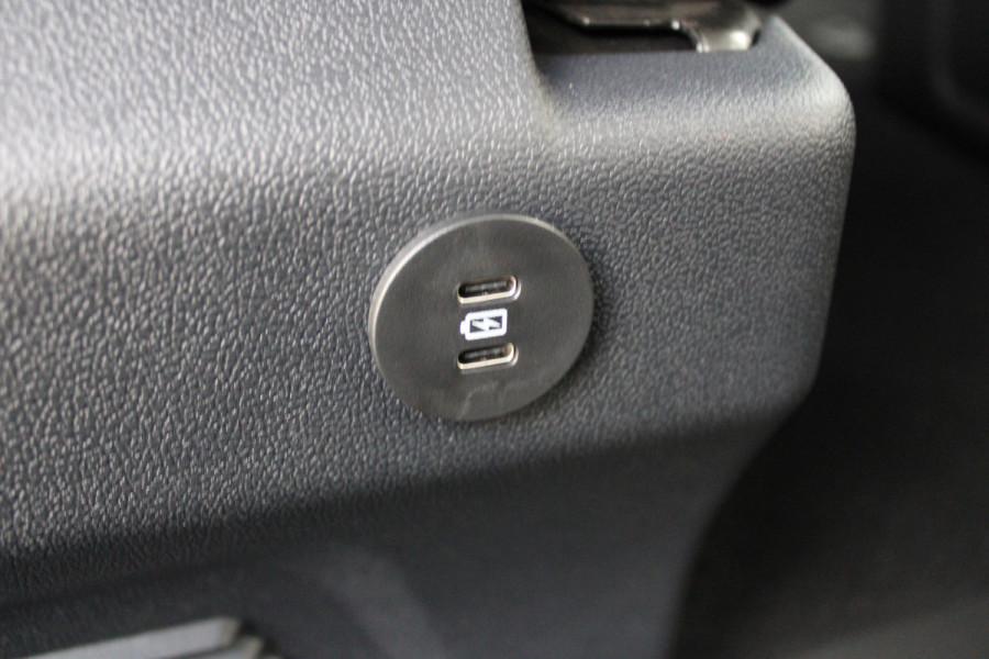 Ford Tourneo Custom 340 2.5 PHEV L2H1 Titanium X 232pk - ACC - Pano - B&O - Elek. schuifdeuren - 360 camera - Elek-Trekhaak - Prijs excl. BTW