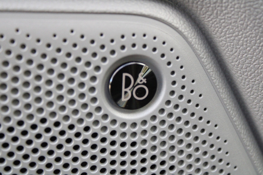 Ford Tourneo Custom 340 2.5 PHEV L2H1 Titanium X 232pk - ACC - Pano - B&O - Elek. schuifdeuren - 360 camera - Elek-Trekhaak - Prijs excl. BTW