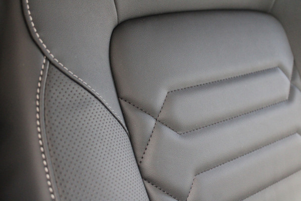 Ford Tourneo Custom 340 2.5 PHEV L2H1 Titanium X 232pk - ACC - Pano - B&O - Elek. schuifdeuren - 360 camera - Elek-Trekhaak - Prijs excl. BTW