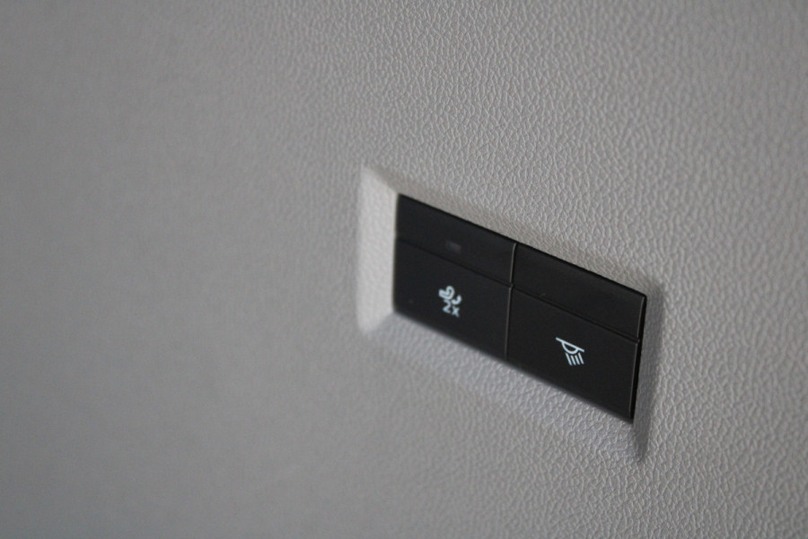 Ford Tourneo Custom 340 2.5 PHEV L2H1 Titanium X 232pk - ACC - Pano - B&O - Elek. schuifdeuren - 360 camera - Elek-Trekhaak - Prijs excl. BTW