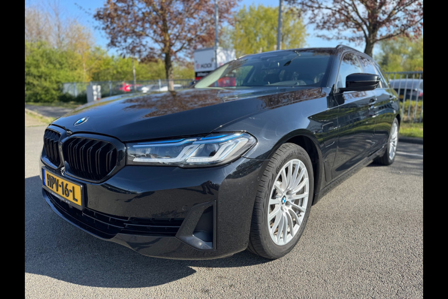 BMW 5 Serie Touring 530e xDrive ACC HUD 360 camera Laser 1 Jaar Garantie !