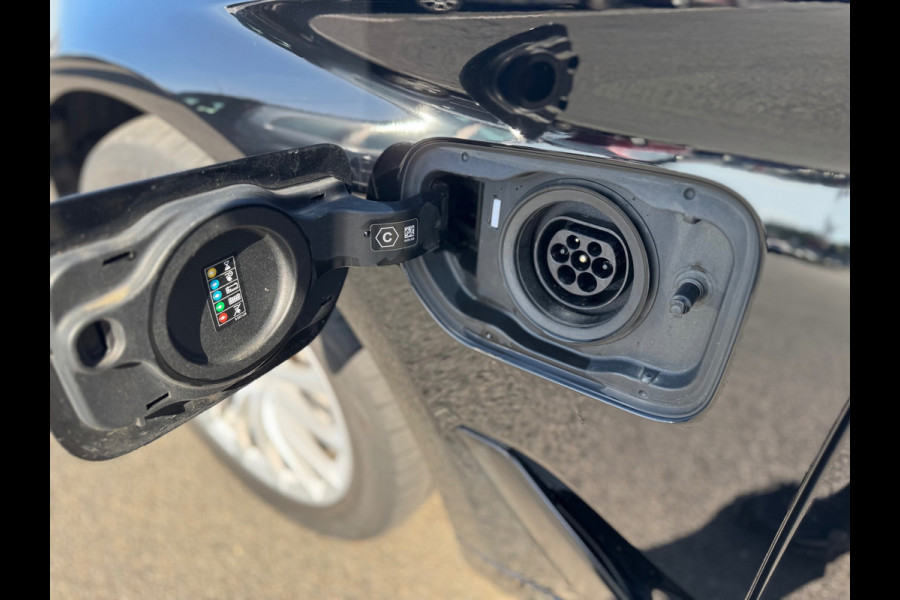 BMW 5 Serie Touring 530e xDrive ACC HUD 360 camera Laser 1 Jaar Garantie !