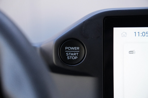 Ford Transit Custom 300 2.0 TDCI L2H1 Trend 136pk - Airco - Cruise - Carplay - LED - Rijklaar