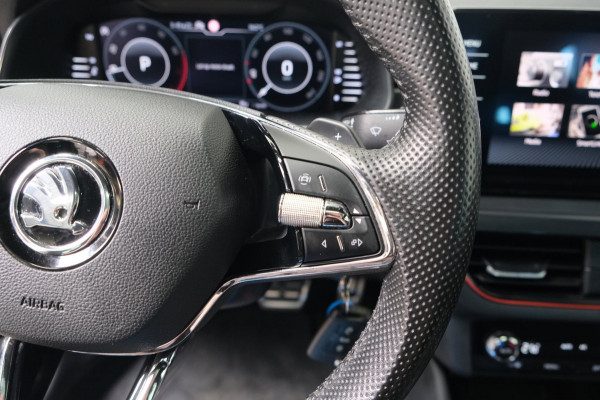 Škoda SCALA 1.0 TSI Sport Business Automaat - N.A.P. Airco, Cruise, PDC, Camera, Navi, Carplay, Trekhaak.