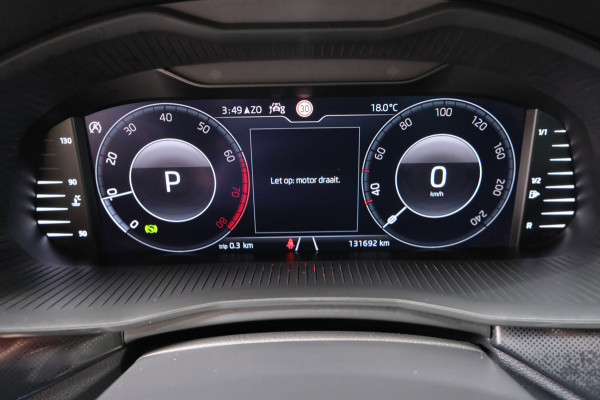 Škoda SCALA 1.0 TSI Sport Business Automaat - N.A.P. Airco, Cruise, PDC, Camera, Navi, Carplay, Trekhaak.