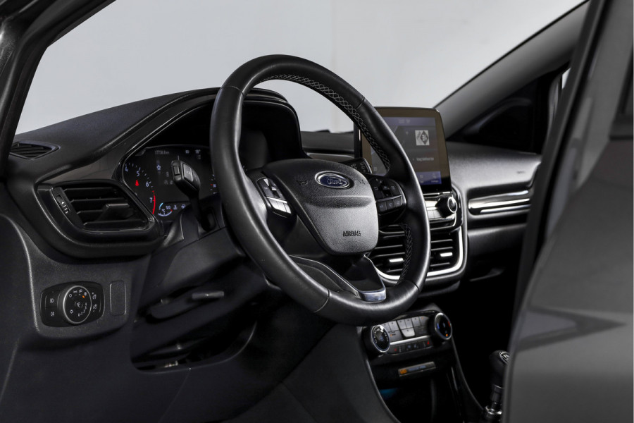 Ford Puma 1.0 EcoBoost Hybrid 125 PK Titanium | Cruise | Winterpakket | PDC | NAV + App. Connect | ECC | LM 17'' |