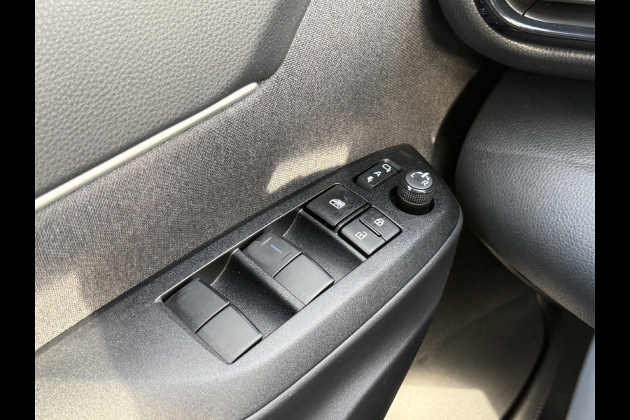 Toyota Yaris Cross 1.5 Hybrid Team D | Navi | CarPlay | Camera | Keyless | LED