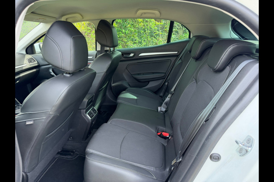 Renault Mégane 1.6 E-Tech Plug-In Hybrid 160 Zen | Automaat + Keyless + Led + Carplay |