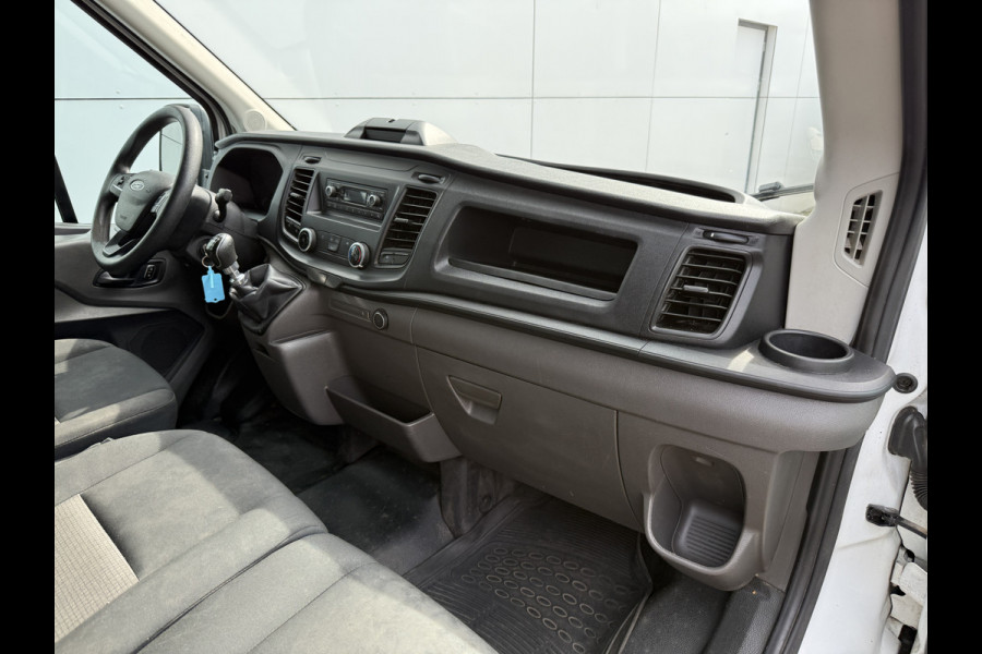 Ford Transit DC 2.0 TDCI L3H2 130PK 6- persoons Dubbele cabine L3H2 Trekhaak Parkeersensoren voor