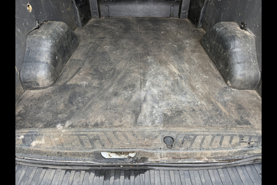 Ford Transit DC 2.0 TDCI L3H2 130PK 6- persoons Dubbele cabine L3H2 Trekhaak Parkeersensoren voor