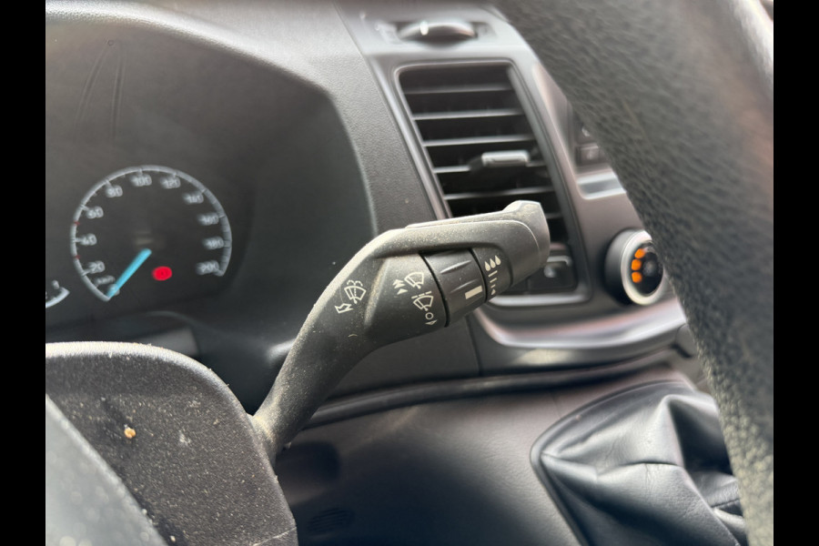 Ford Transit DC 2.0 TDCI L3H2 130PK 6- persoons Dubbele cabine L3H2 Trekhaak Parkeersensoren voor