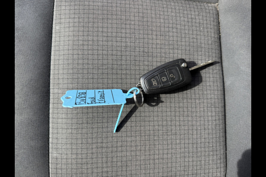 Ford Transit DC 2.0 TDCI L3H2 130PK 6- persoons Dubbele cabine L3H2 Trekhaak Parkeersensoren voor