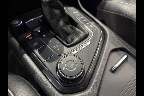 Volkswagen Tiguan 2.0 TSI 4Motion Highline Business R-Line Exterieur | Pano | Leder Elektr. stoelen en verw.| 20"| Digitaal Display |