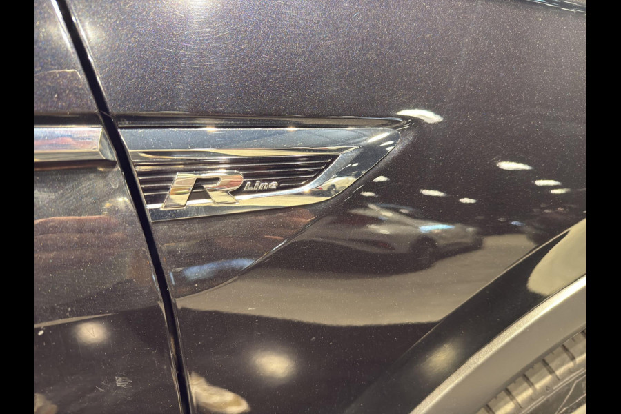 Volkswagen Tiguan 2.0 TSI 4Motion Highline Business R-Line Exterieur | Pano | Leder Elektr. stoelen en verw.| 20"| Digitaal Display |