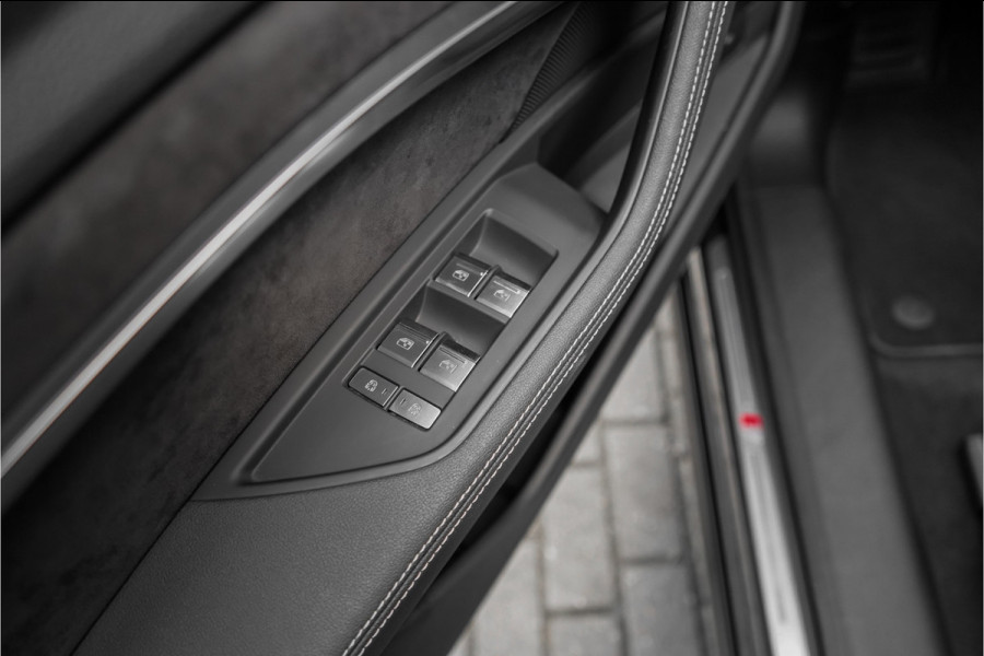 Audi e-tron 55 Quattro 95 kWh S-Line Pano B&O BTW