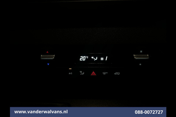 Mercedes-Benz Sprinter 316 CDI 164pk L3H2 Euro6 Airco | Camera | Navigatie | Apple Carplay | Cruisecontrol | Stoelverwarming Android Auto, Chauffeursstoel, Parkeersensoren, Bijrijdersbank
