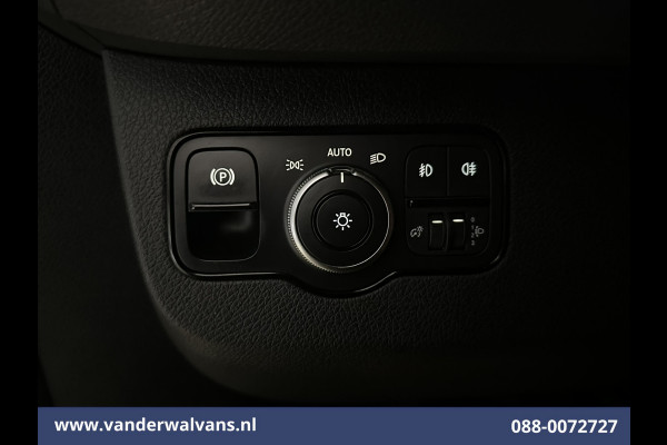 Mercedes-Benz Sprinter 316 CDI 164pk L3H2 Euro6 Airco | Camera | Navigatie | Apple Carplay | Cruisecontrol | Stoelverwarming Android Auto, Chauffeursstoel, Parkeersensoren, Bijrijdersbank