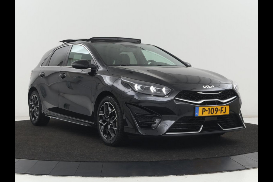 Kia Ceed 1.0 T-GDi GT-Line | Panoramadak | Leder/Alcantara | Stoelverwarming | Carplay | Keyless | Stuurverwarming | Digital Cockpit | Sportstoelen | Navigatie | Full LED | Camera | Dodehoek detectie