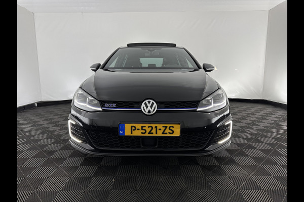 Volkswagen Golf 1.4 TSI PHEV GTE (Plug-in) (INCL-BTW) Aut. *PANO | ADAPTIVE-CRUISE | FULL-LED | DIGI-COCKPIT | BLINDSPOT | HEATED-SPORTSEATS | KEYLESS | NAVI-FULLMAP | AMBIENTLIGHT | SHIFTPADDLES | PRIVACY-GLASS | ECC | PDC | 18''ALU*