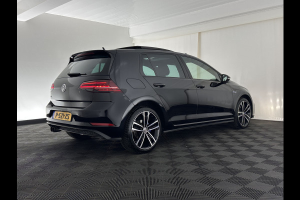 Volkswagen Golf 1.4 TSI PHEV GTE (Plug-in) (INCL-BTW) Aut. *PANO | ADAPTIVE-CRUISE | FULL-LED | DIGI-COCKPIT | BLINDSPOT | HEATED-SPORTSEATS | KEYLESS | NAVI-FULLMAP | AMBIENTLIGHT | SHIFTPADDLES | PRIVACY-GLASS | ECC | PDC | 18''ALU*