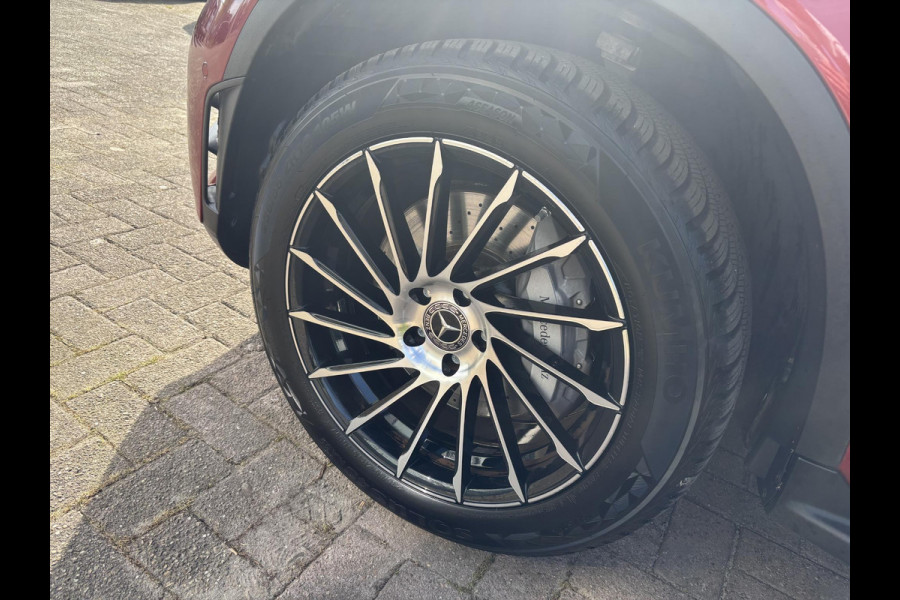 Mercedes-Benz GLC 300e 4MATIC AMG Line | PHEV | Plug-in Hybride | 320pk | Panoramadak | Stoelverwarming | 360 graden camera | Burmester audio