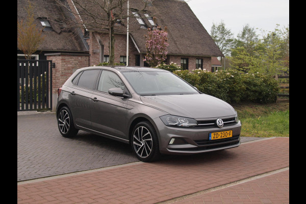Volkswagen Polo 1.0 TSI Comfortline | Climate Control| Apple Carplay | Cruise Control | Parkeersensoren | Stoelverwarming |
