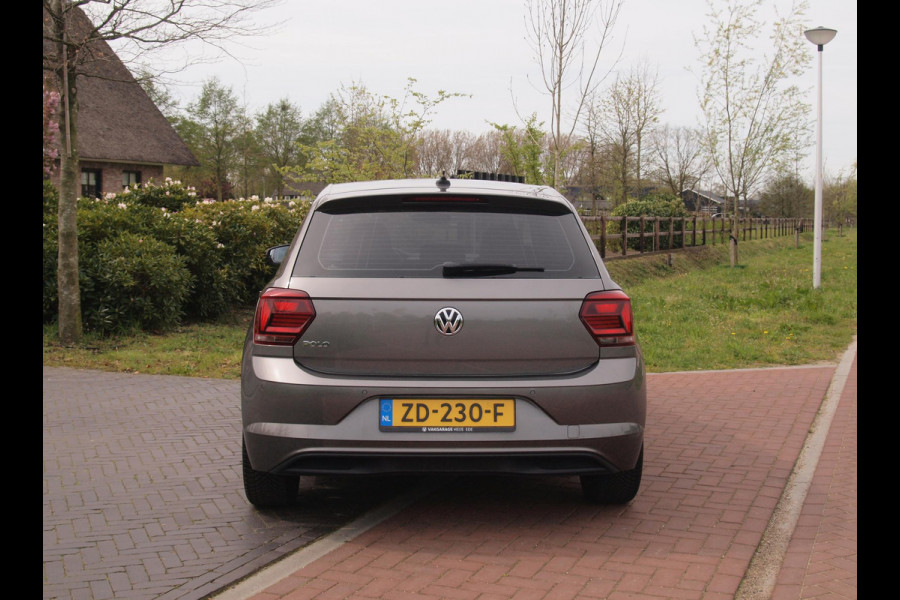Volkswagen Polo 1.0 TSI Comfortline | Climate Control| Apple Carplay | Cruise Control | Parkeersensoren | Stoelverwarming |