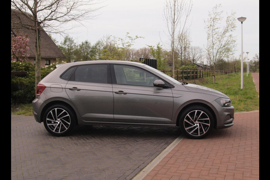 Volkswagen Polo 1.0 TSI Comfortline | Climate Control| Apple Carplay | Cruise Control | Parkeersensoren | Stoelverwarming |