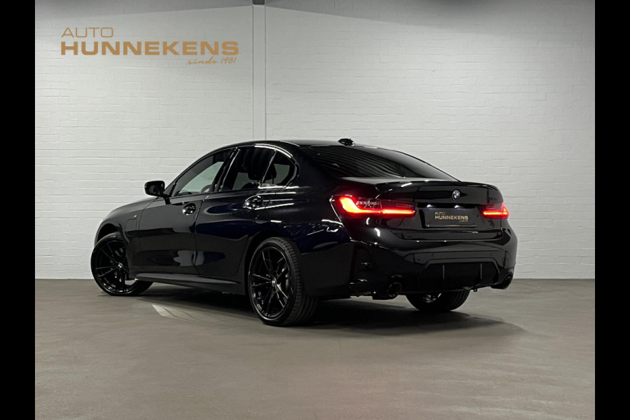 BMW 3-serie 330e M-pakket | Adapt. cruise | Open dak | Trekhaak | Head-up | Stoelverwarming | Sfeerverlichting | Carplay | Leder