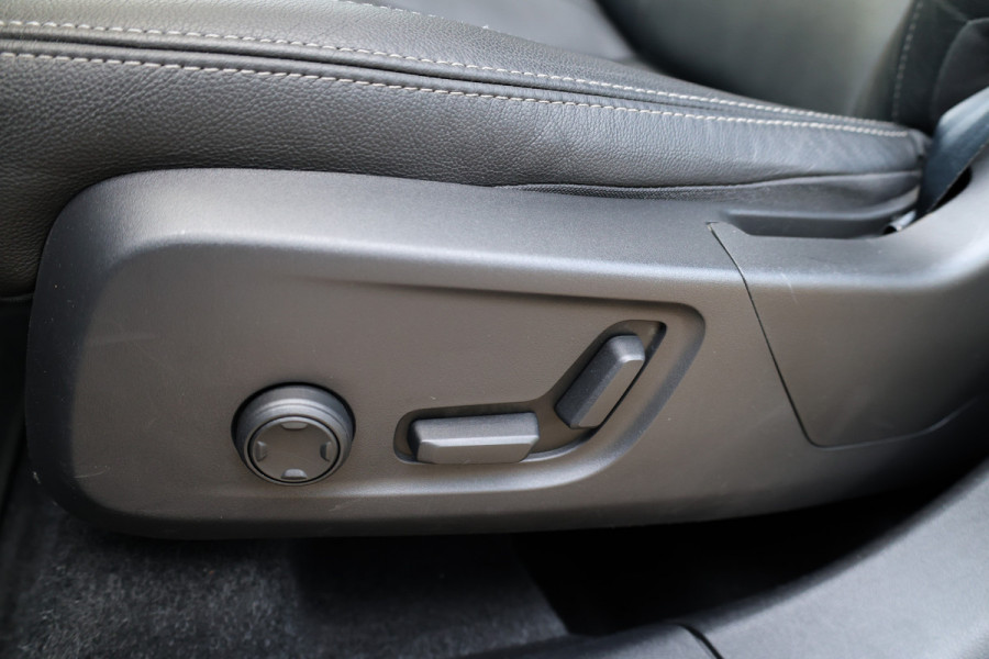 Volvo XC40 1.5 T5 Recharge R-Design | PANO | H&K | MEMORY | 360 | DODE HOEK | KEYLESS | ELEK TREKHAAK |