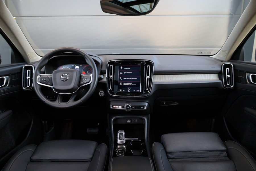 Volvo XC40 1.5 T5 Recharge R-Design | PANO | H&K | MEMORY | 360 | DODE HOEK | KEYLESS | ELEK TREKHAAK |