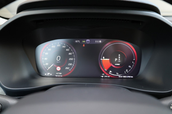 Volvo XC40 1.5 T5 Recharge R-Design | PANO | H&K | MEMORY | 360 | DODE HOEK | KEYLESS | ELEK TREKHAAK |