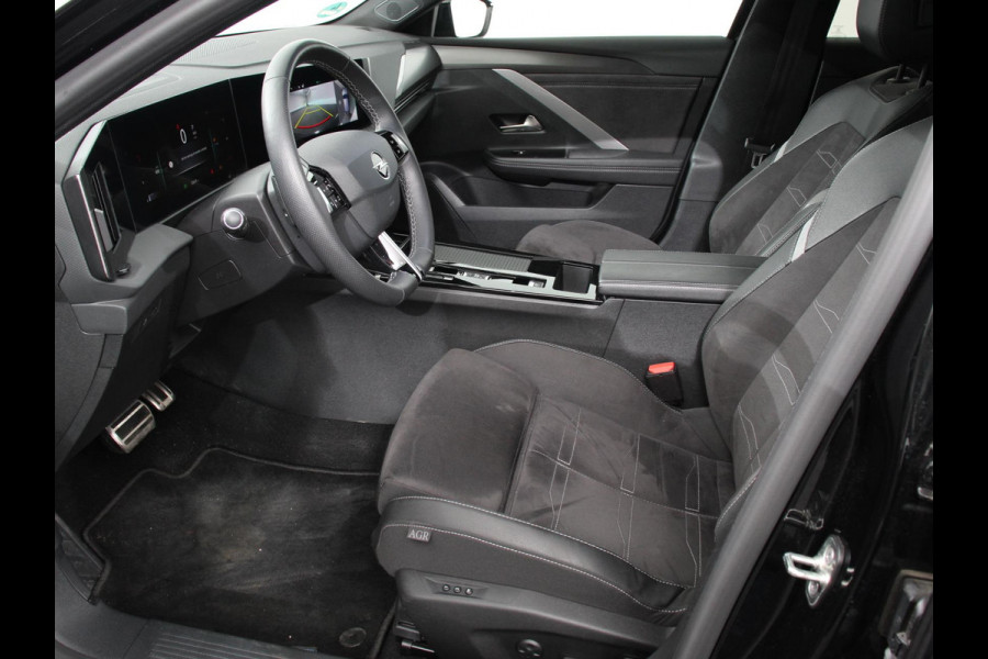 Opel Astra Sports Tourer 1.2 Turbo 130pk Automaat Ultimate Panoramadak Navigatie Apple Carplay/Android Auto 360 Camera Parkeersensoren Adaptive Cruise Control Full LED Stoel-en stuurverwarming Virtual Cockpit Climate Control Lichtmetalen velgen