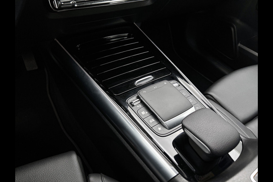 Mercedes-Benz B-Klasse 250 e Plug-In Hybride Trekhaak | Parkeerpakket met achteruitrijcamera | Ledkoplampen | Easy Pack Achterklep | Stoelverwarming. Inclusief 24 maanden MB Certified garantie voor Europa.
