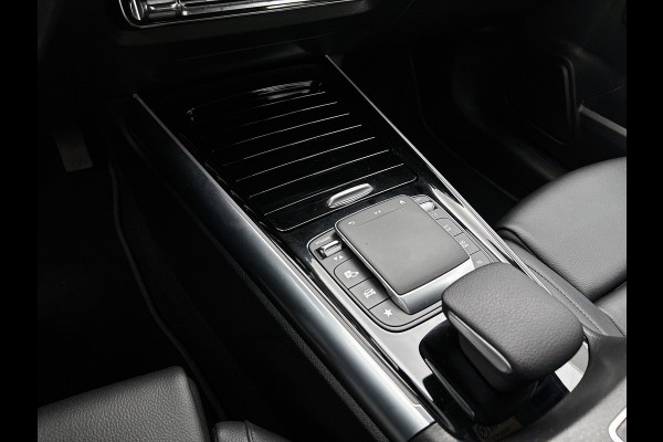 Mercedes-Benz B-Klasse 250 e Plug-In Hybride Trekhaak | Parkeerpakket met achteruitrijcamera | Ledkoplampen | Easy Pack Achterklep | Stoelverwarming. Inclusief 24 maanden MB Certified garantie voor Europa.