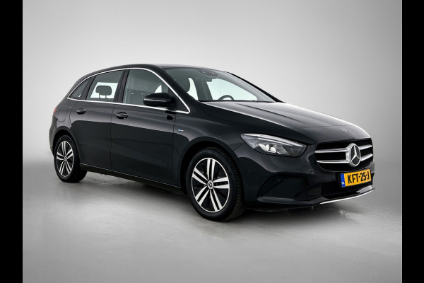 Mercedes-Benz B-Klasse 250 e Plug-In Hybride Trekhaak | Parkeerpakket met achteruitrijcamera | Ledkoplampen | Easy Pack Achterklep | Stoelverwarming. Inclusief 24 maanden MB Certified garantie voor Europa.