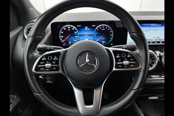 Mercedes-Benz B-Klasse 250 e Plug-In Hybride Trekhaak | Parkeerpakket met achteruitrijcamera | Ledkoplampen | Easy Pack Achterklep | Stoelverwarming. Inclusief 24 maanden MB Certified garantie voor Europa.