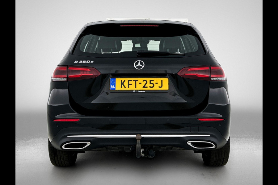 Mercedes-Benz B-Klasse 250 e Plug-In Hybride Trekhaak | Parkeerpakket met achteruitrijcamera | Ledkoplampen | Easy Pack Achterklep | Stoelverwarming. Inclusief 24 maanden MB Certified garantie voor Europa.